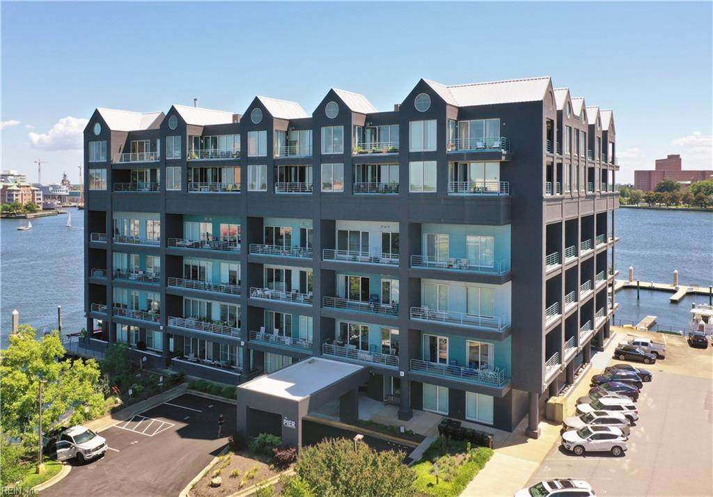 40 Rader St - Photo 1