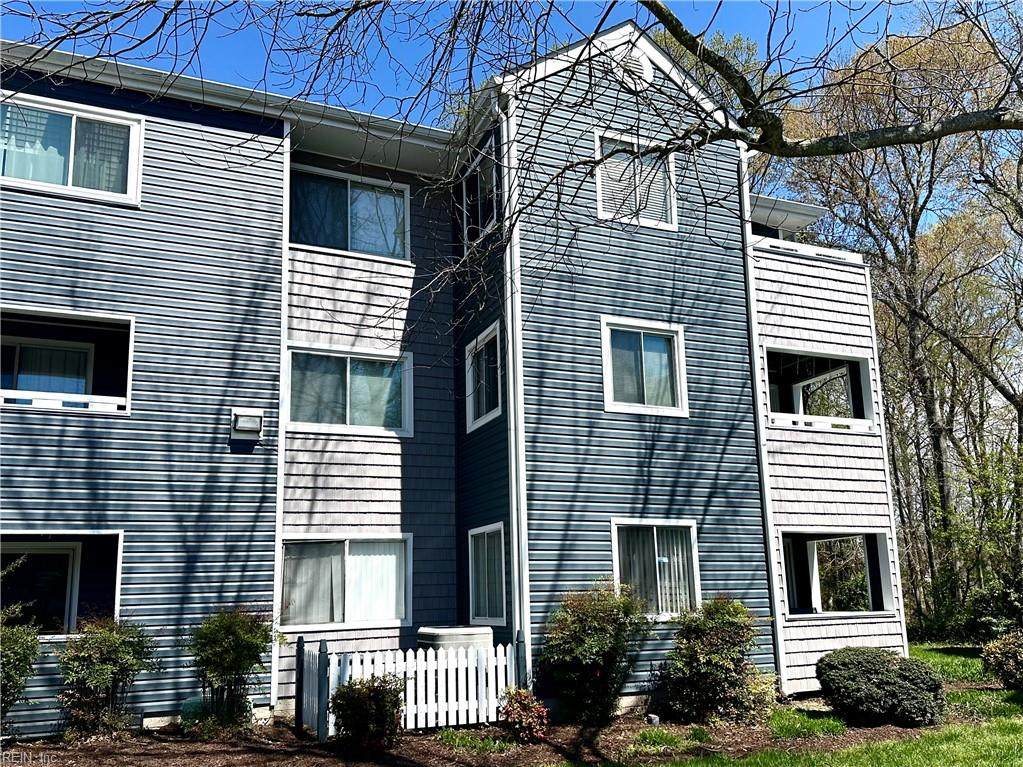 298 Nantucket Pl - Photo 1