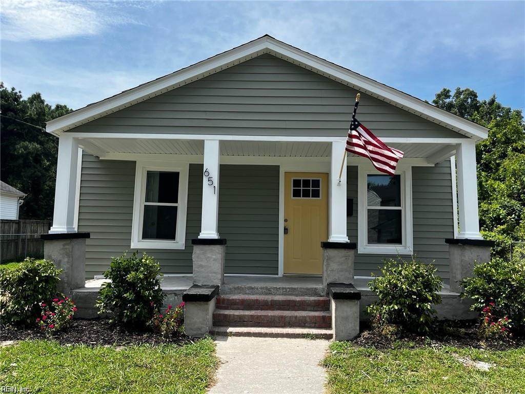 651 Vaughan Ave - Photo 1