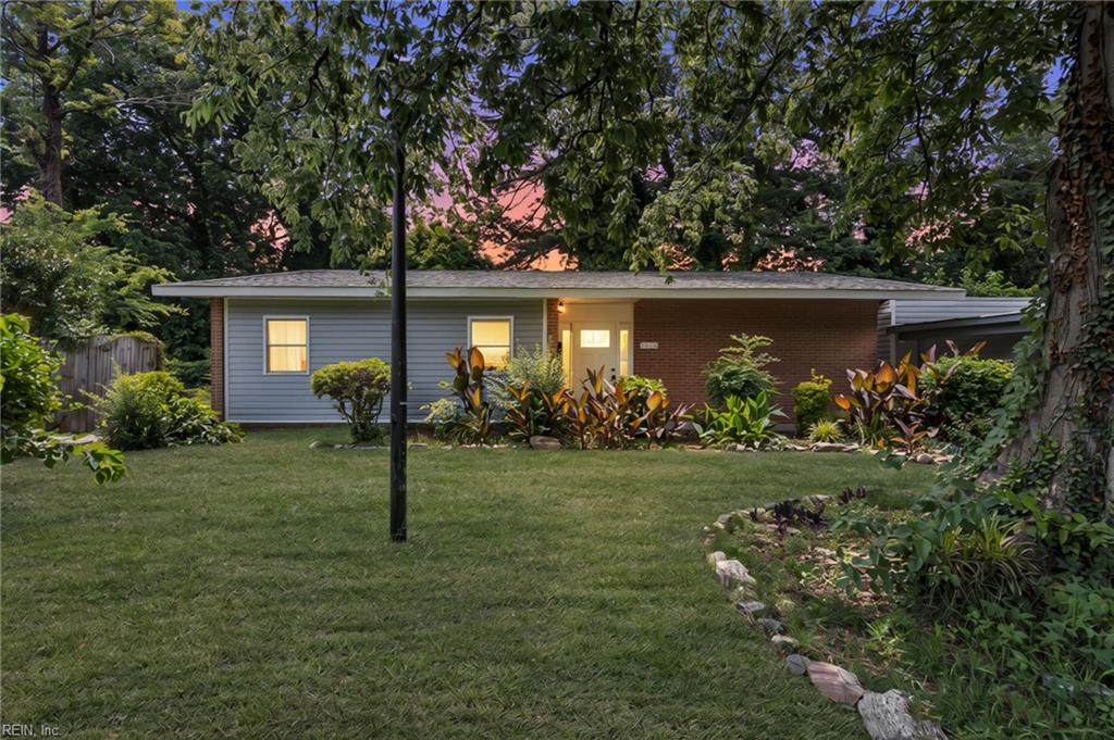 7459 Oakmont Dr - Photo 1
