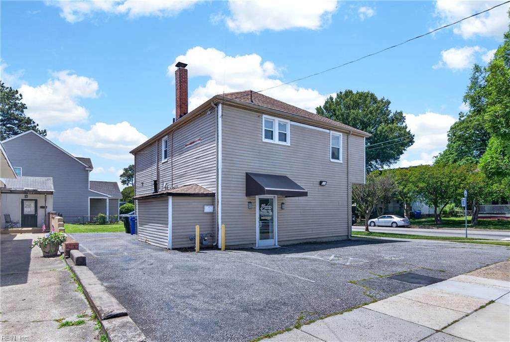 2546 Ballentine Blvd - Photo 1