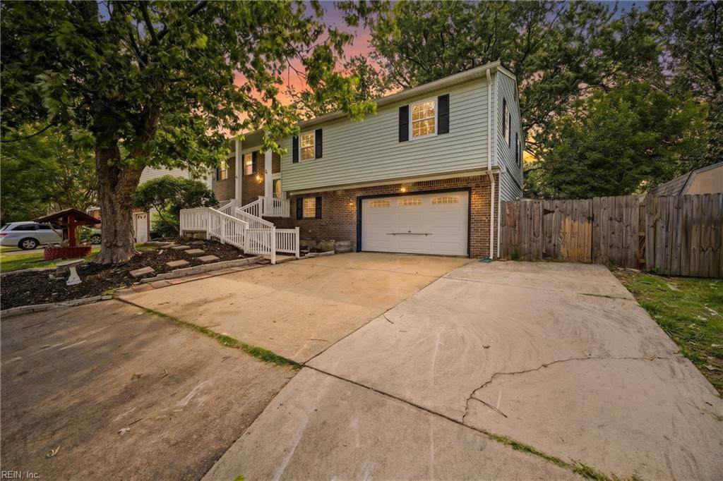 1412 Talisman Cir - Photo 1