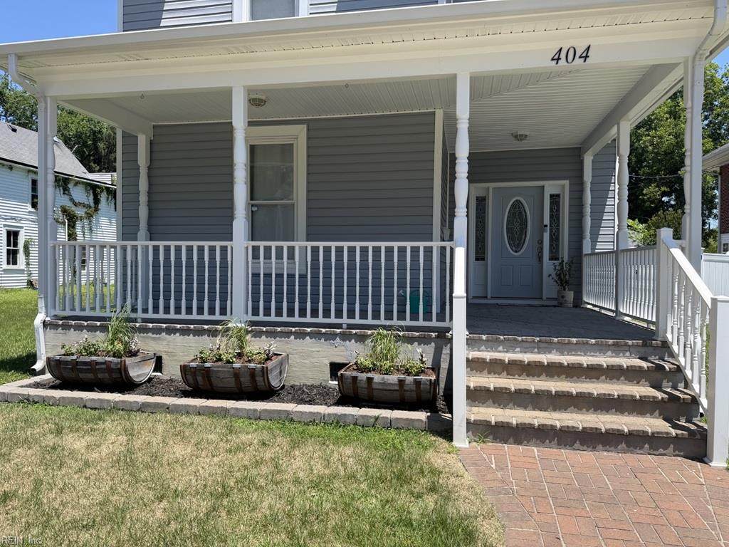 404 Clay St - Photo 1