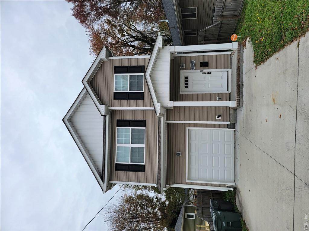 17 Lacrosse St - Photo 1