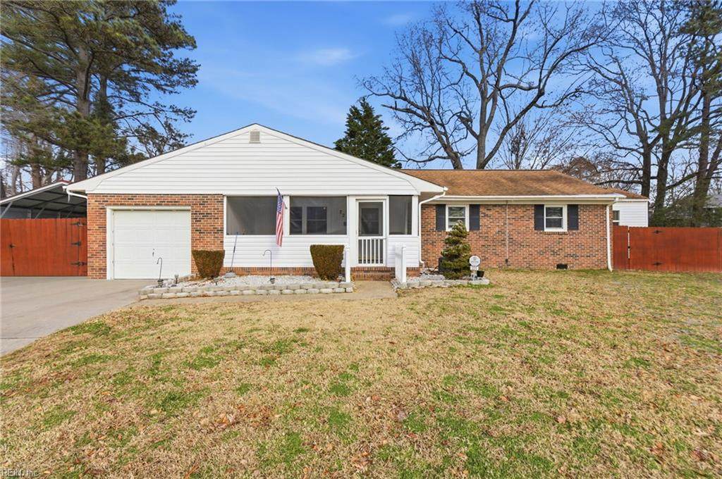 221 Hahn Pl - Photo 1