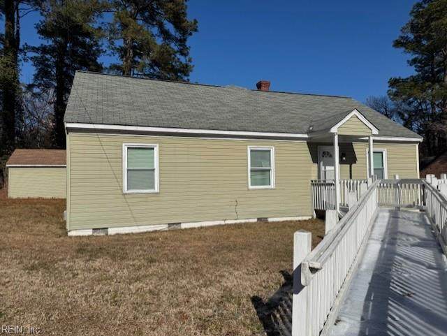 513 Burbank St - Photo 1