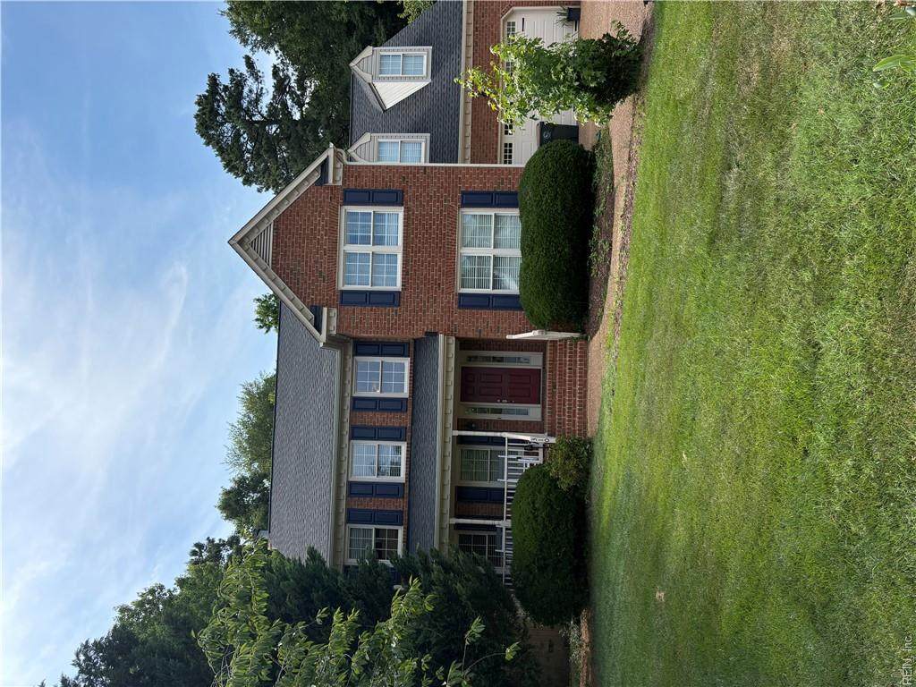 310 Ludlow Dr - Photo 1