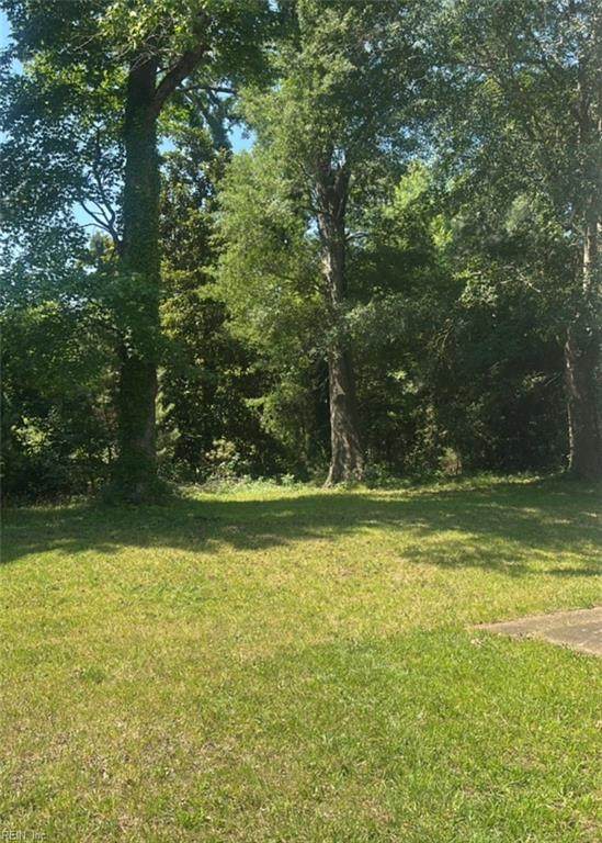 987 Winward Rd - Photo 1