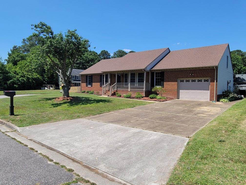 26 Wayland Dr - Photo 1