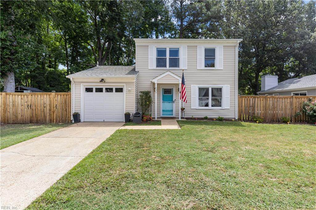 695 Chatsworth Dr - Photo 1