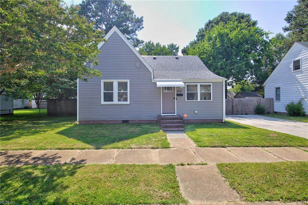 3821 Essex Cir - Photo 1