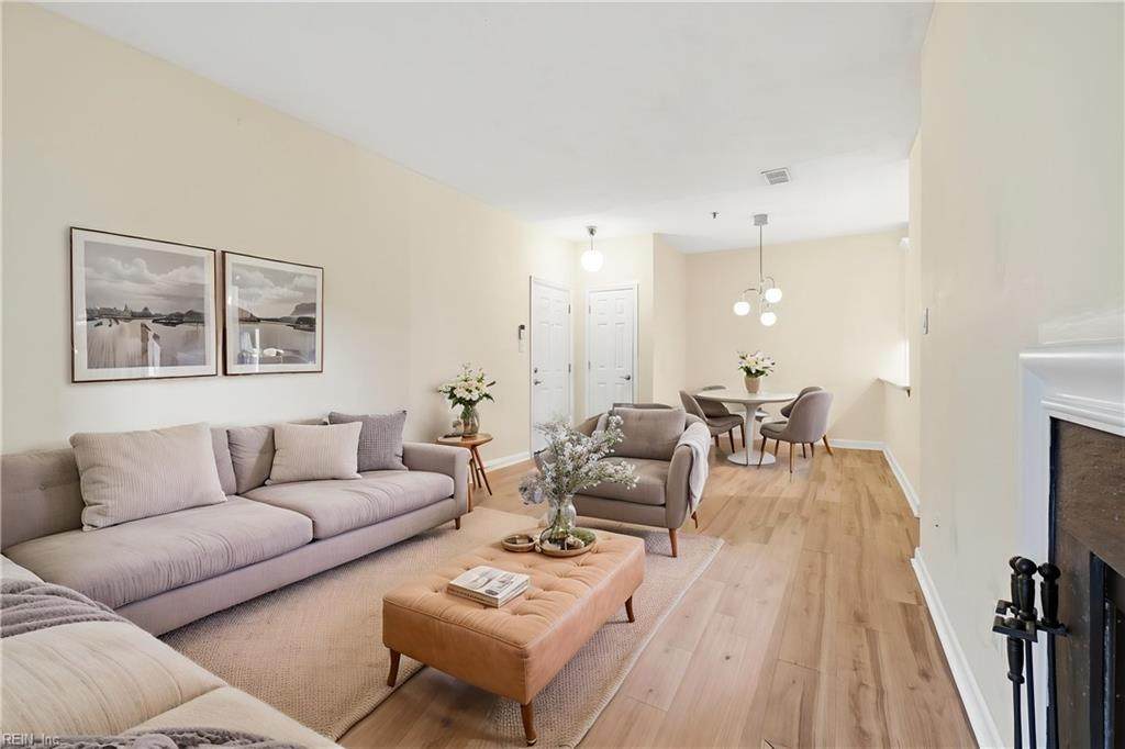 230 College Pl - Photo 1