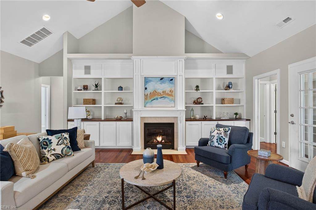 204 Castleberry Dr - Photo 1