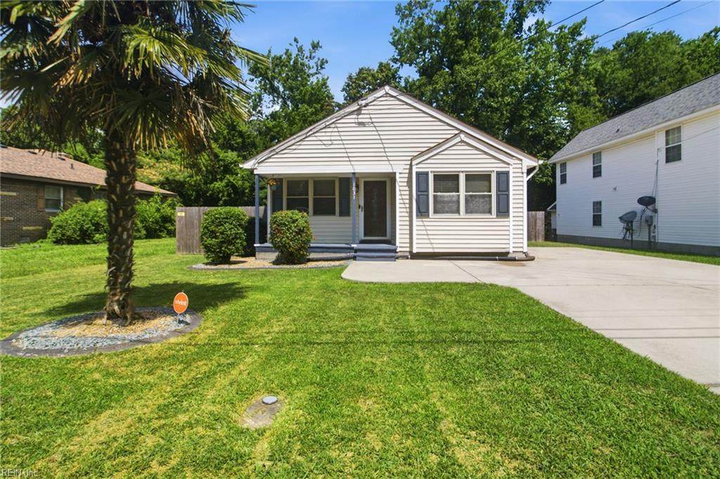 1031 Railroad Ave - Photo 1