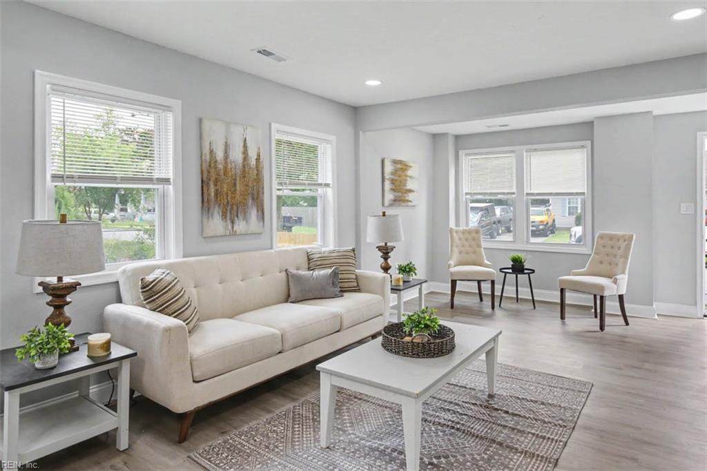 905 Butt St - Photo 1