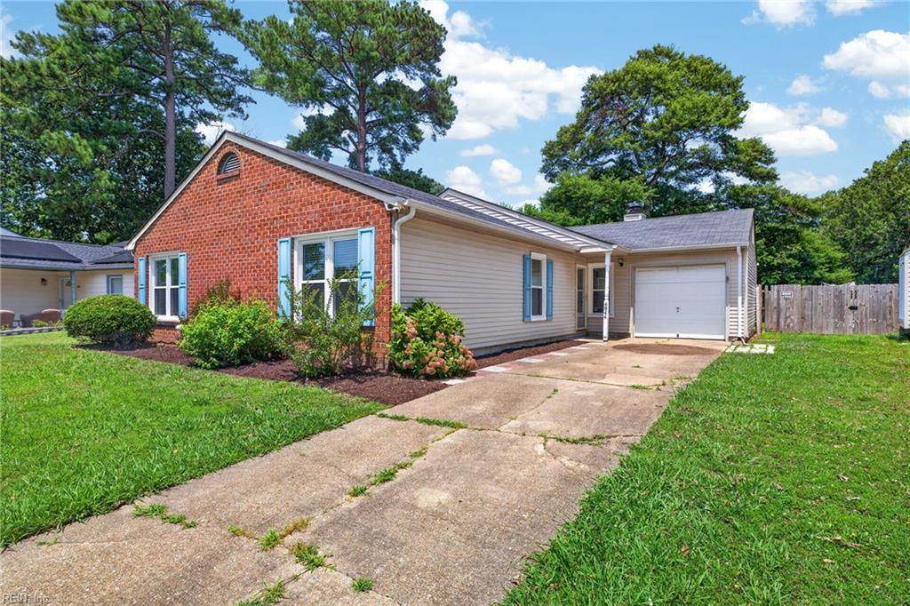 4844 Fountain Hall Dr - Photo 1