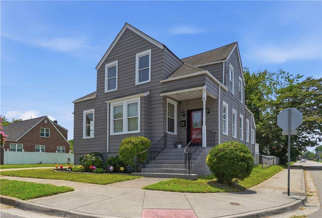 2703 Beachmont Ave - Photo 1
