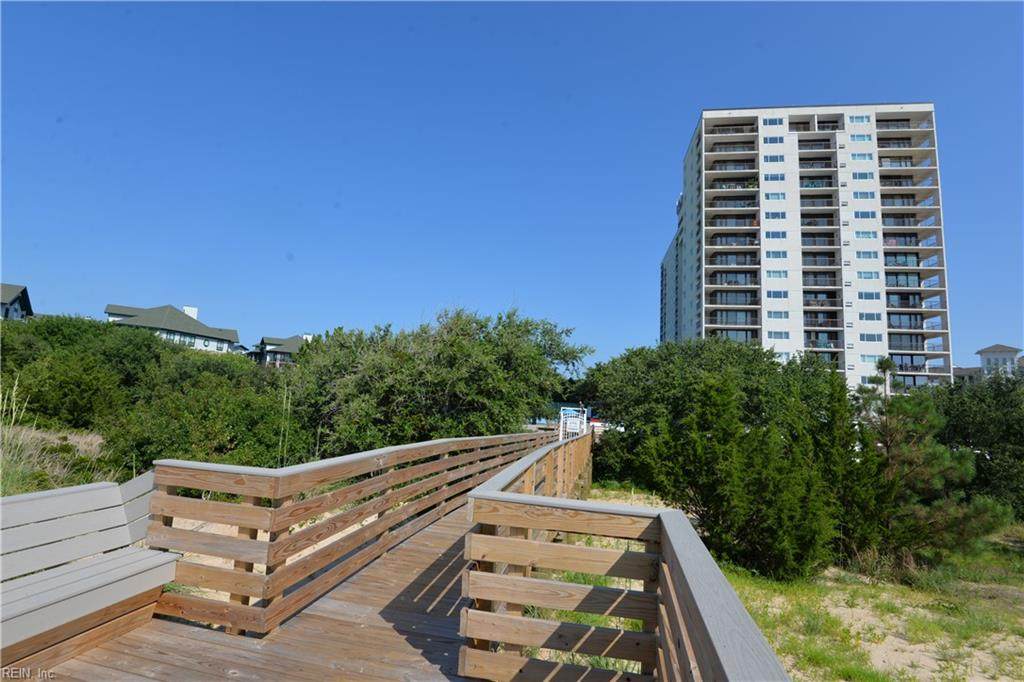 3288 Page Ave - Photo 1