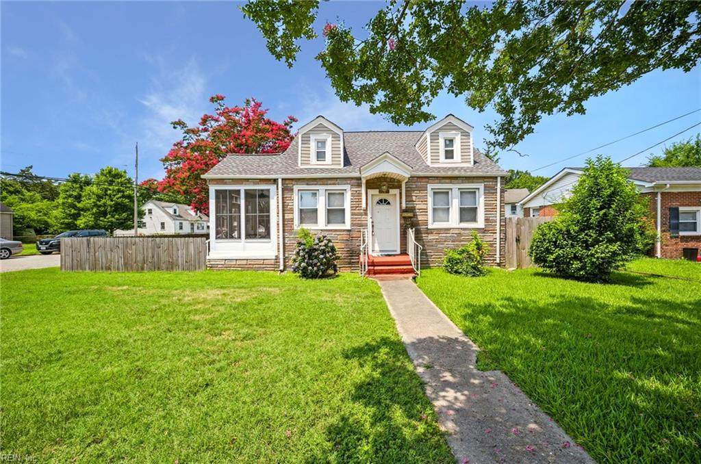 2218 Staunton Ave - Photo 1