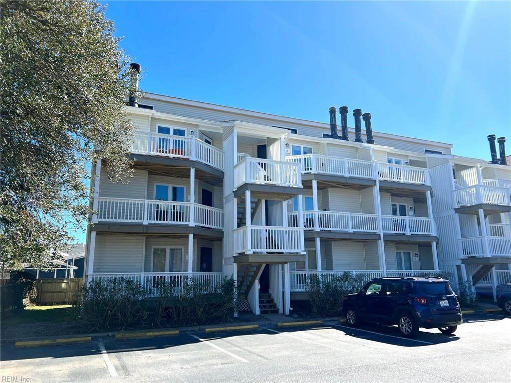 3235 Page Ave - Photo 1