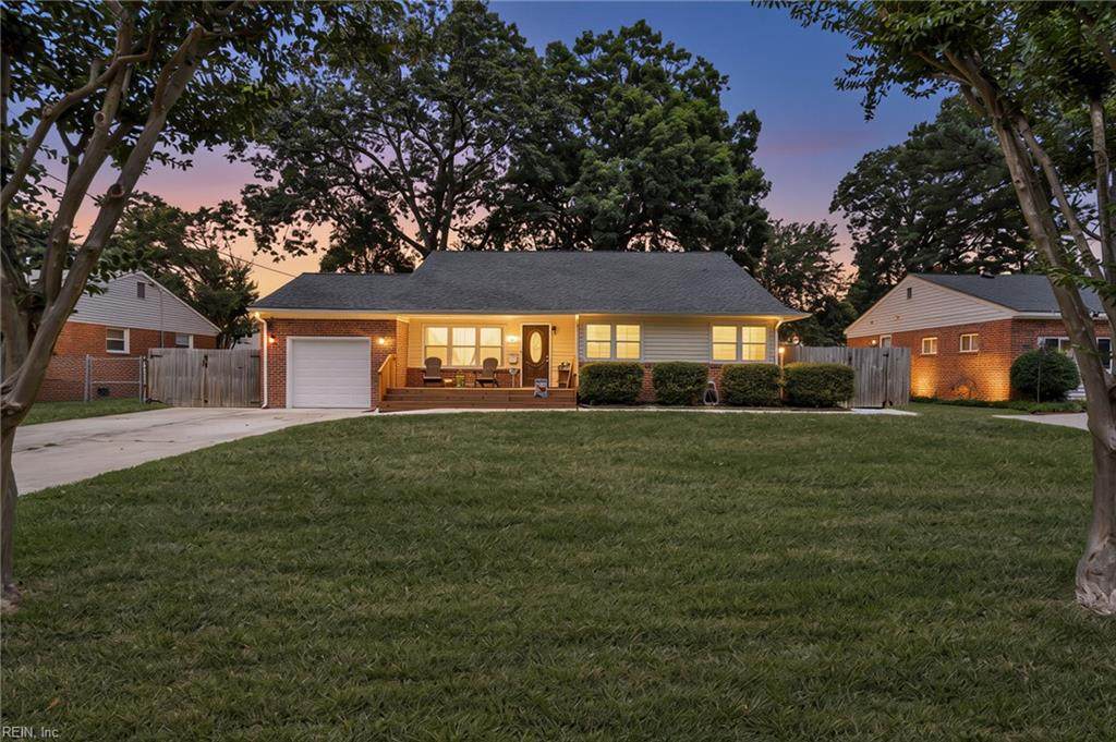 1740 Skyline Dr - Photo 1