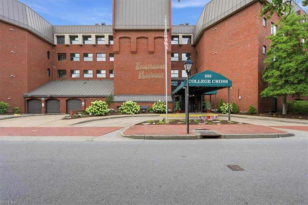 255 College Cross - Photo 1