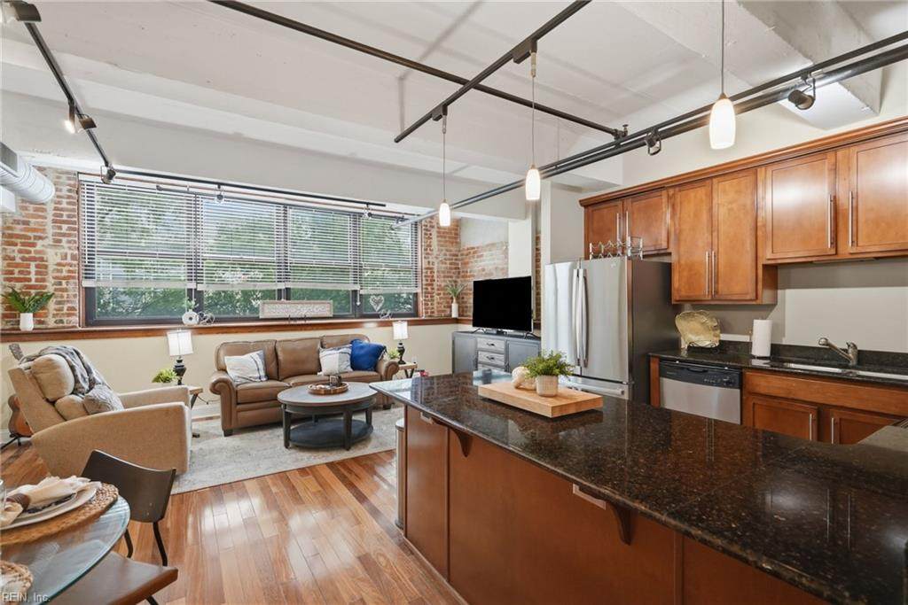 426 Granby St - Photo 1