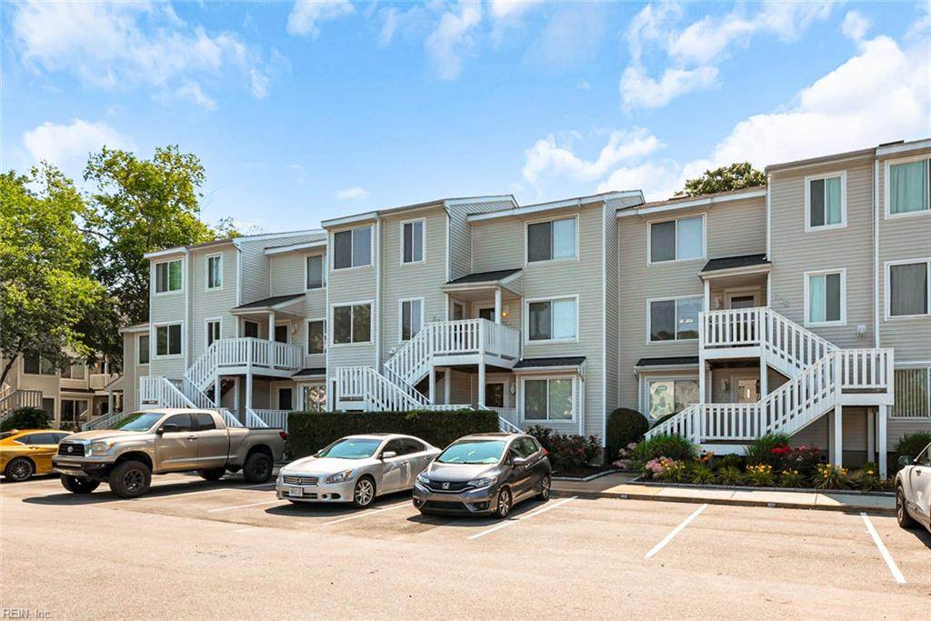 670 Seawatch Cv - Photo 1