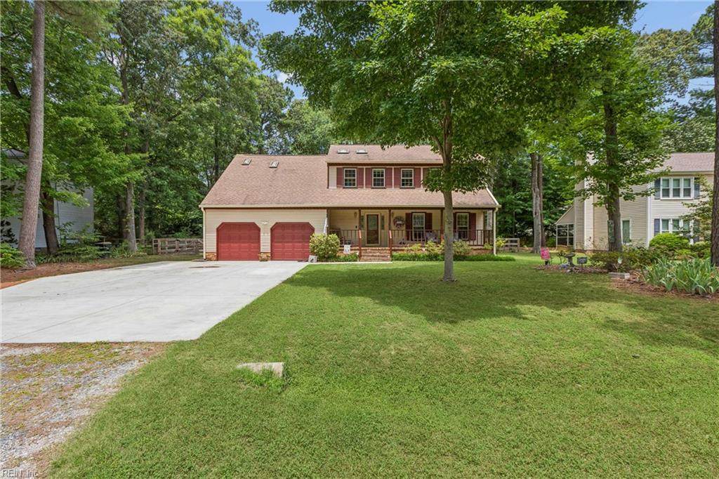 102 Edgewood Ct - Photo 1
