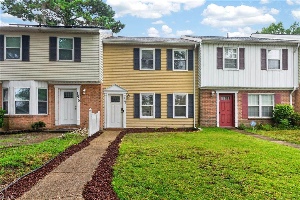 1202 Clear Springs Rd - Photo 1