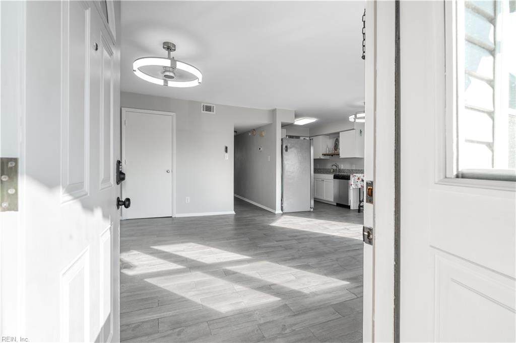 1326 Ocean View Ave - Photo 1