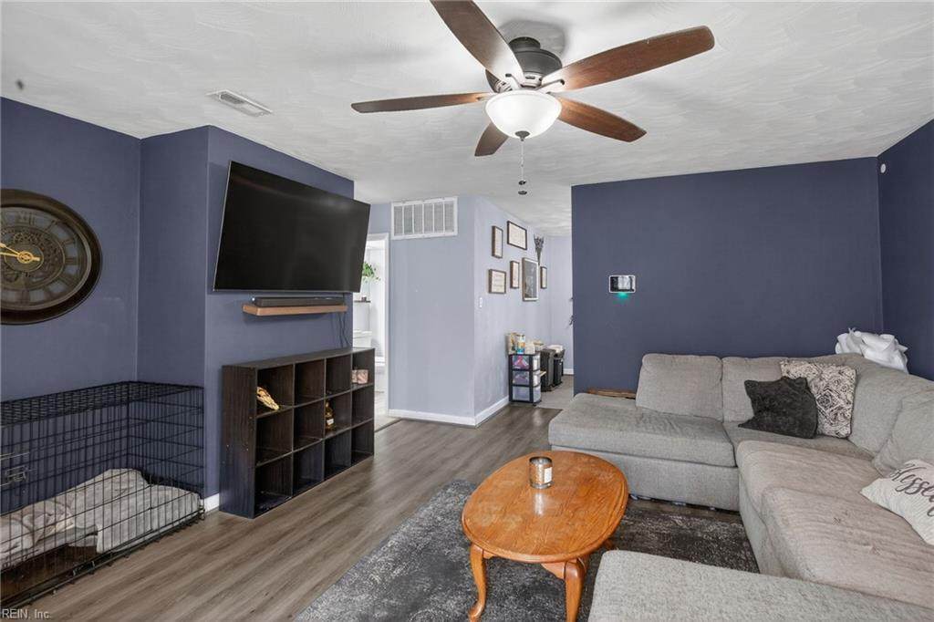 https://bt-photos.global.ssl.fastly.net/rein/orig_boomver_1_10643849-2.jpg