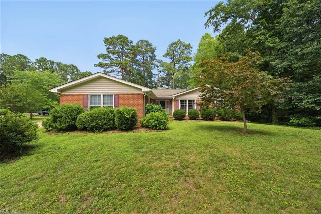404 Woodland Dr - Photo 1