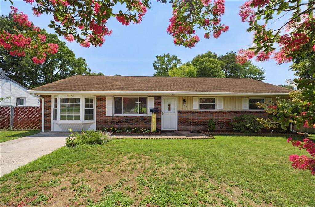 338 Helena Dr - Photo 1