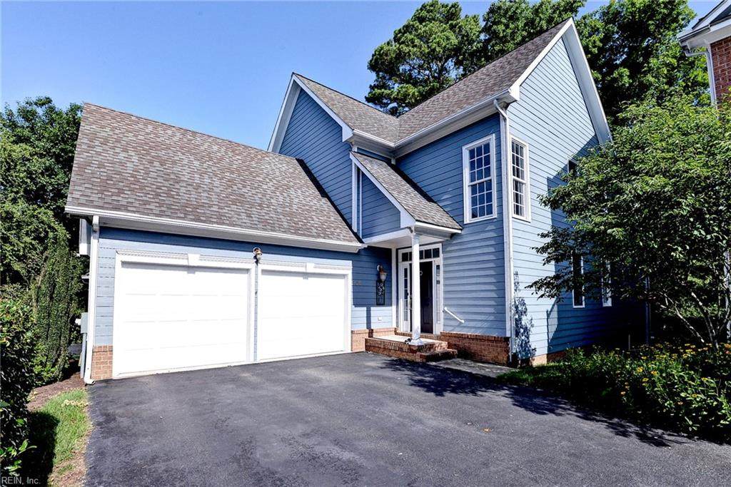 205 Suri Dr - Photo 1