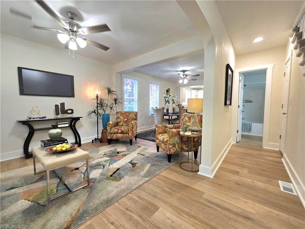 https://bt-photos.global.ssl.fastly.net/rein/orig_boomver_1_10644189-2.jpg