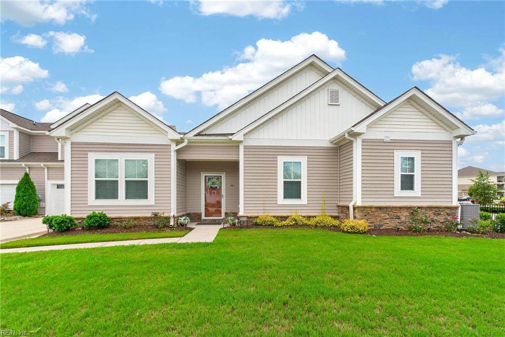 1501 Acadian Dr - Photo 1