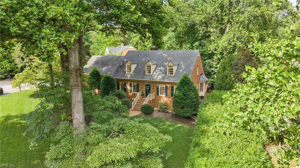 104 Ambrose Hl - Photo 1