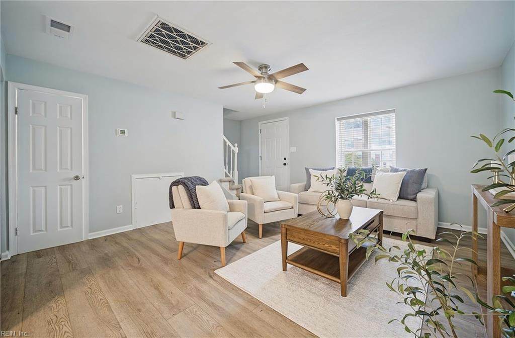 1056 Still Harbor Cir - Photo 1