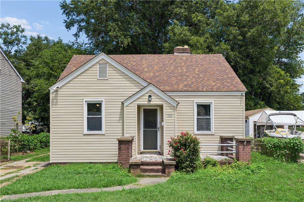 436 Woodford St - Photo 1