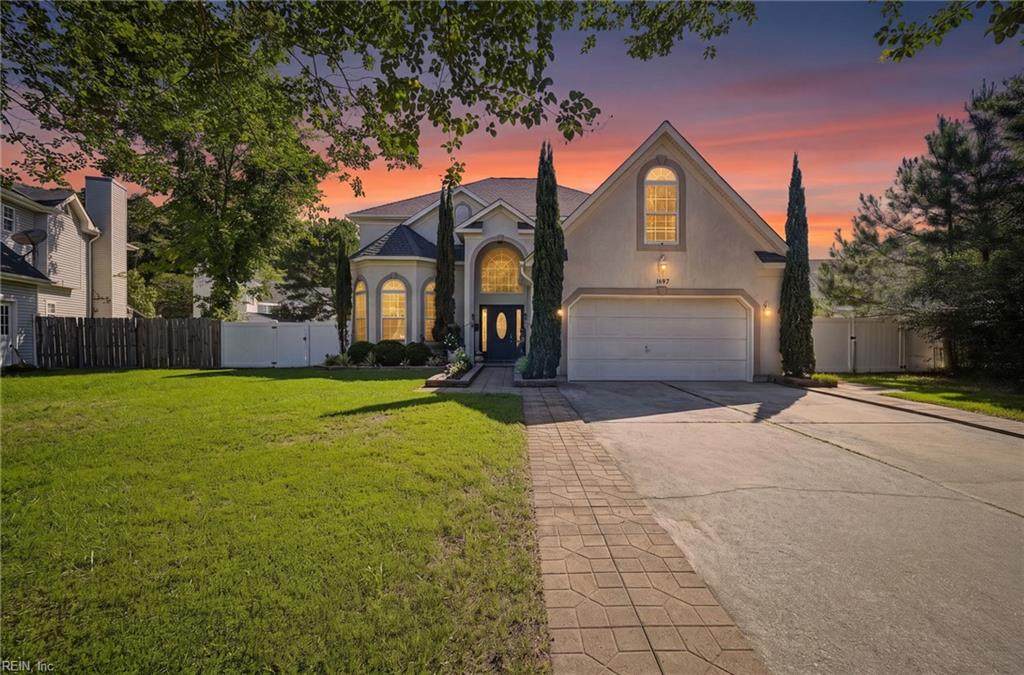 1697 Chestwood Dr - Photo 1