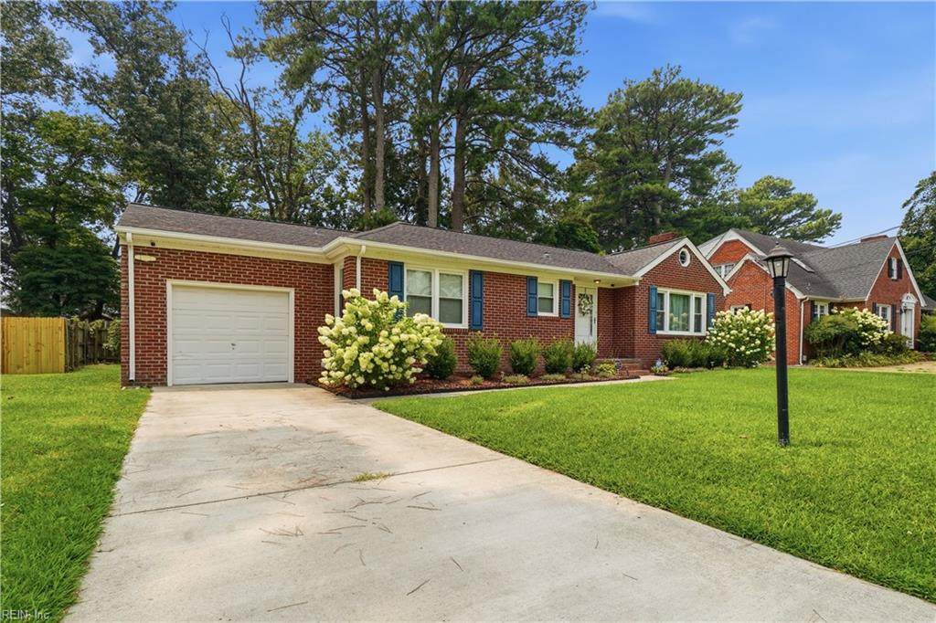 2209 Wildwood Rd - Photo 1