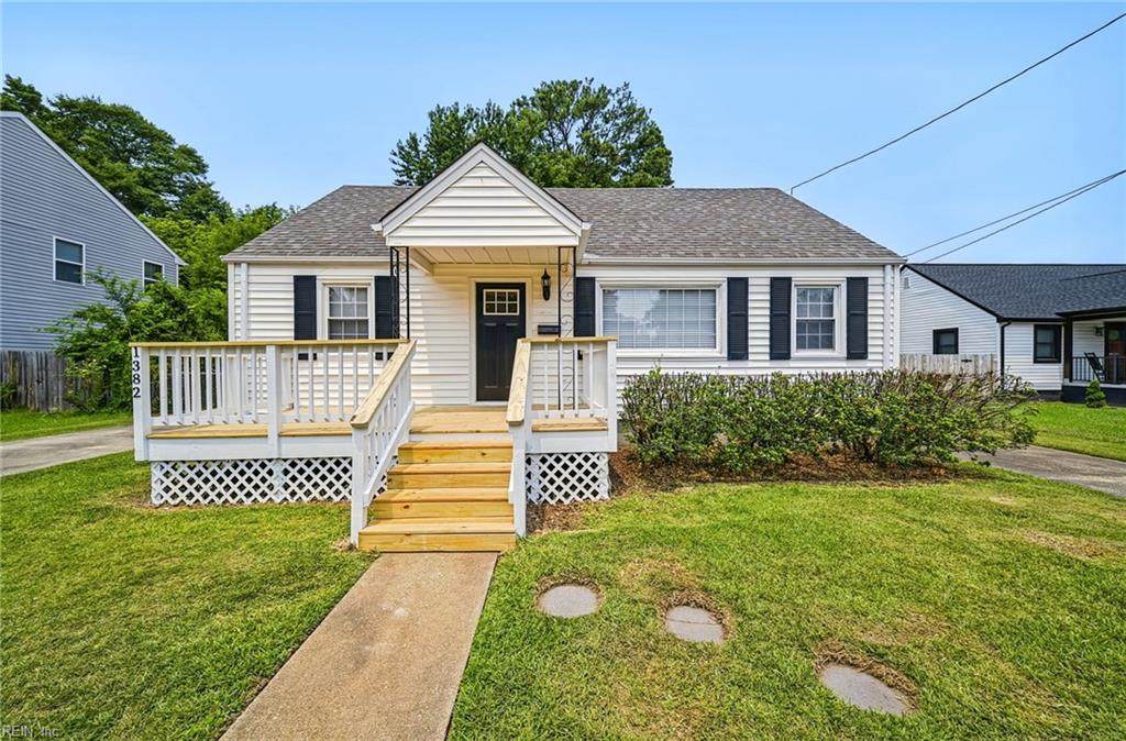 1382 Hammond Ct - Photo 1