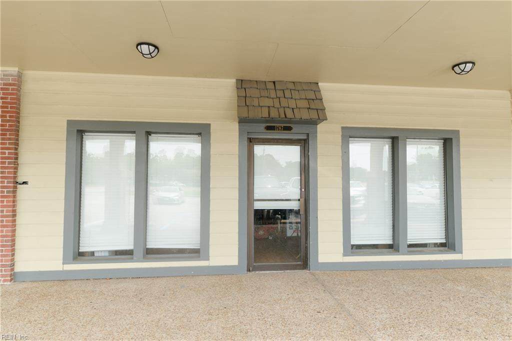 1747 George Washington Memorial Hwy - Photo 1