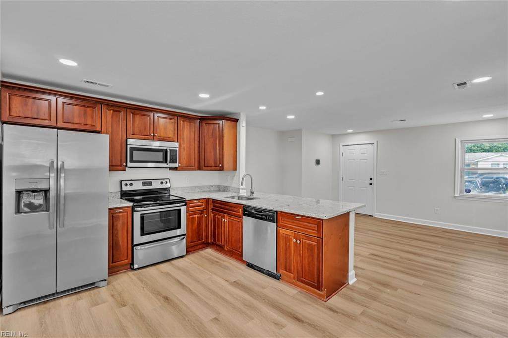 543 Draper Dr - Photo 1