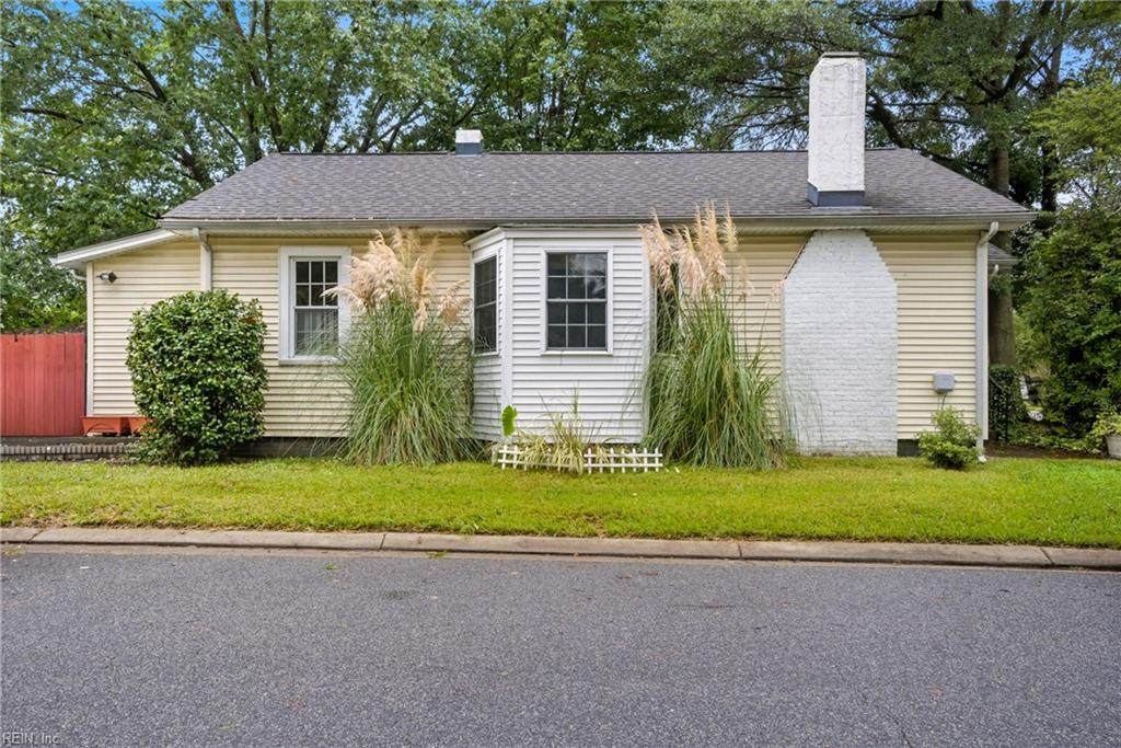 1021 Green St - Photo 1