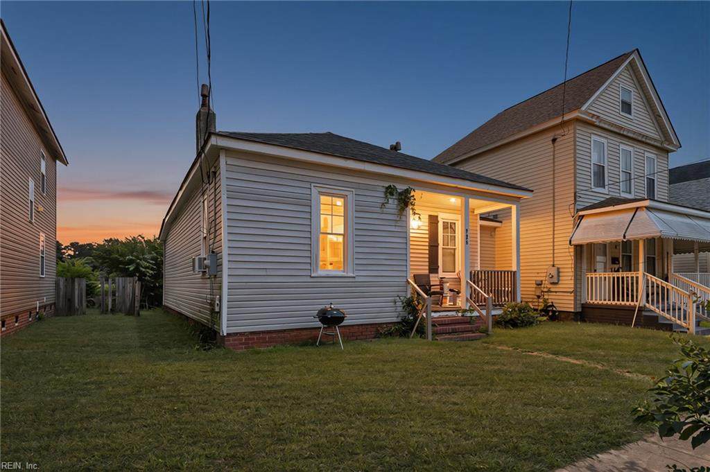 706 Forbes St - Photo 1