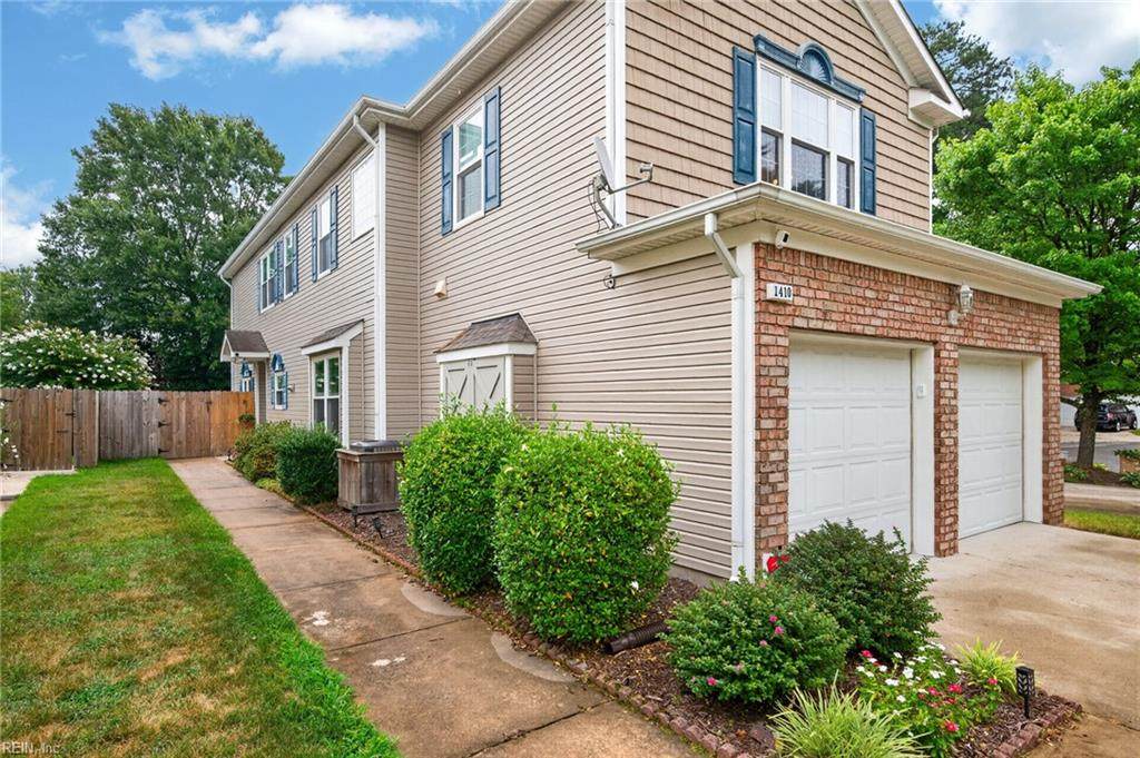 1410 Pandoria Ct - Photo 1