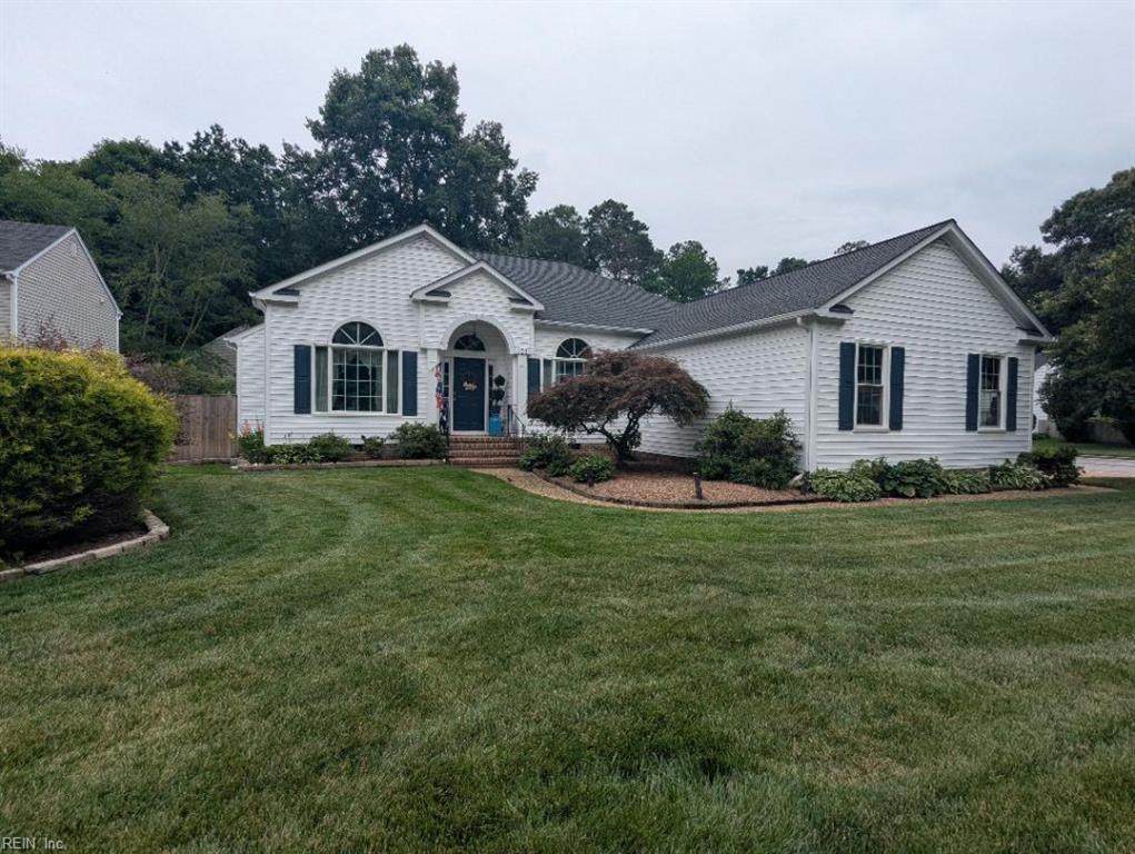 101 Seagrams Ct - Photo 1