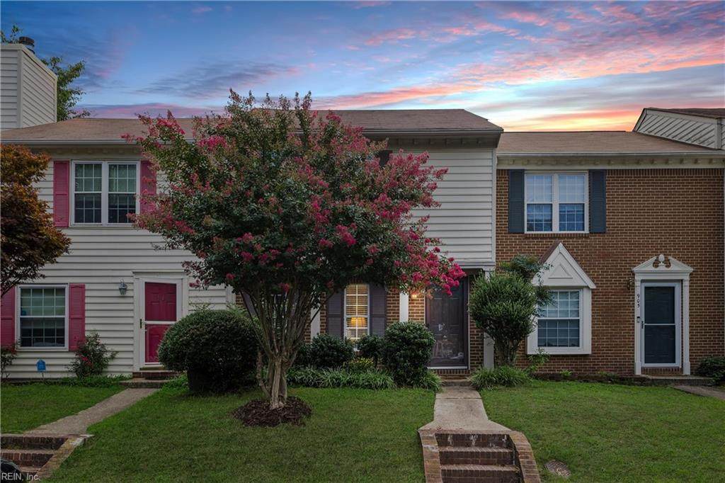903 Still Harbor Cir - Photo 1
